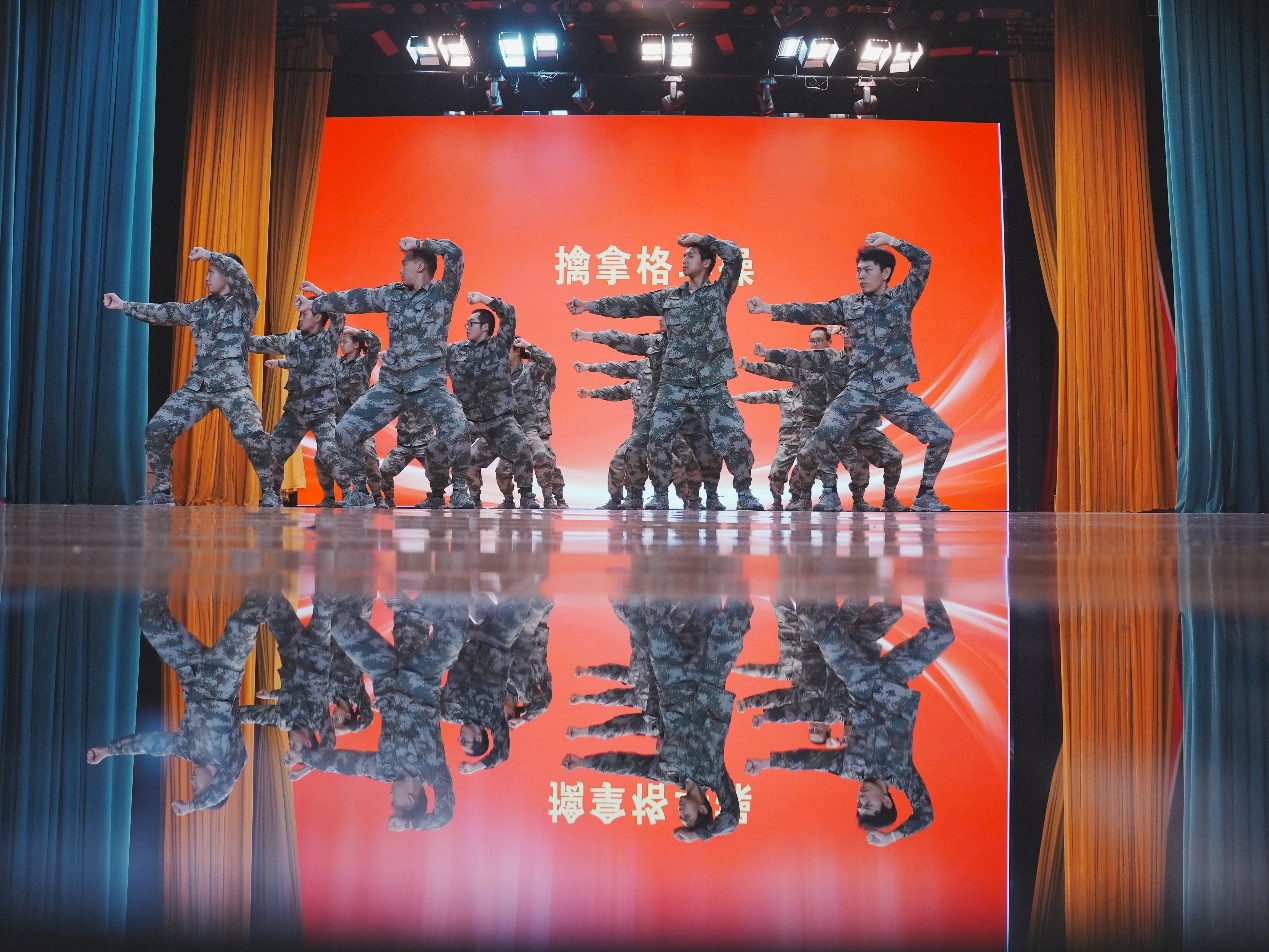 携笔从戎 筑梦军营——衡阳市2026年大学生征兵宣传启动仪式暨高校军事兴趣类社团竞技比赛在南华大学举行