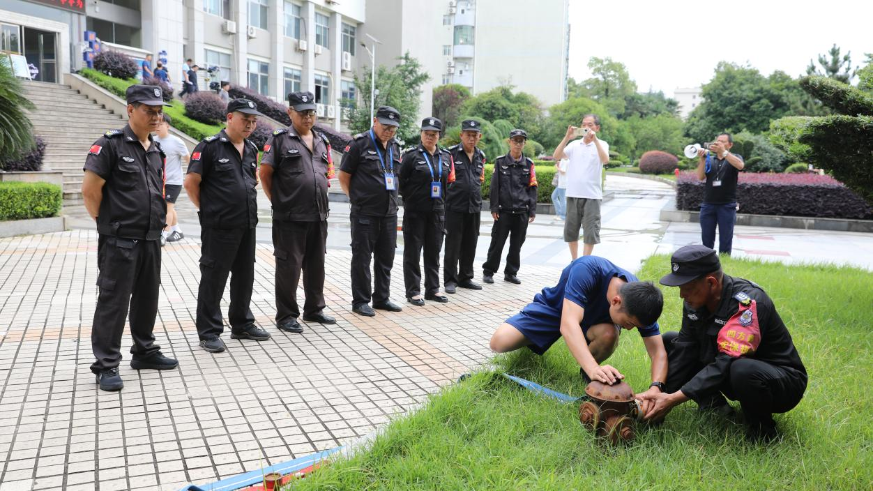 提升应急处置能力 筑牢校园安全防线 南华大学开展消防应急疏散演练