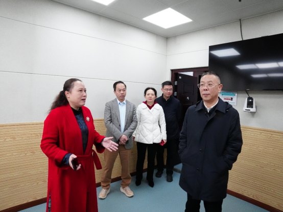 唐忠阳调研马克思主义学院