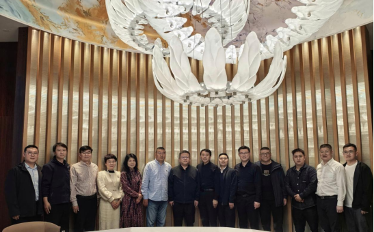 夏昆带队赴成都访企拓岗 推动“校友回湘”工作