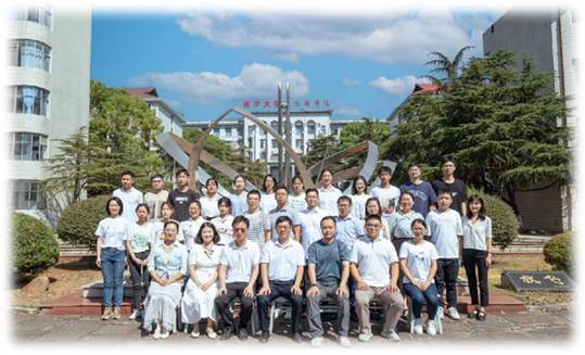 在分子与希望之间，构筑抗真菌的"青春防线"——药学博士彭艳的创业突围